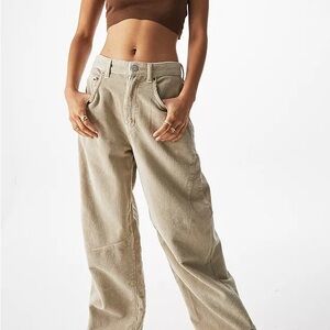 BDG Corduroy Boyfriend Jeans in Beige size 24